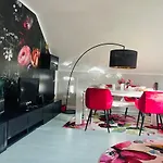 Sweet Little Mimi Apartmán *