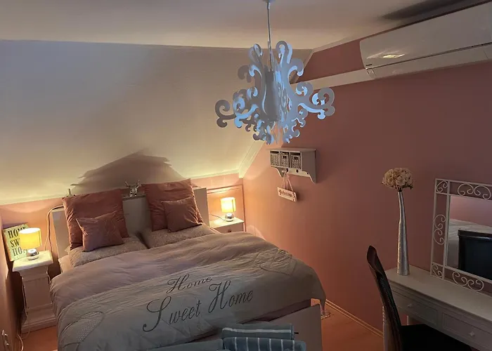 Sweet Little Mimi Apartment *